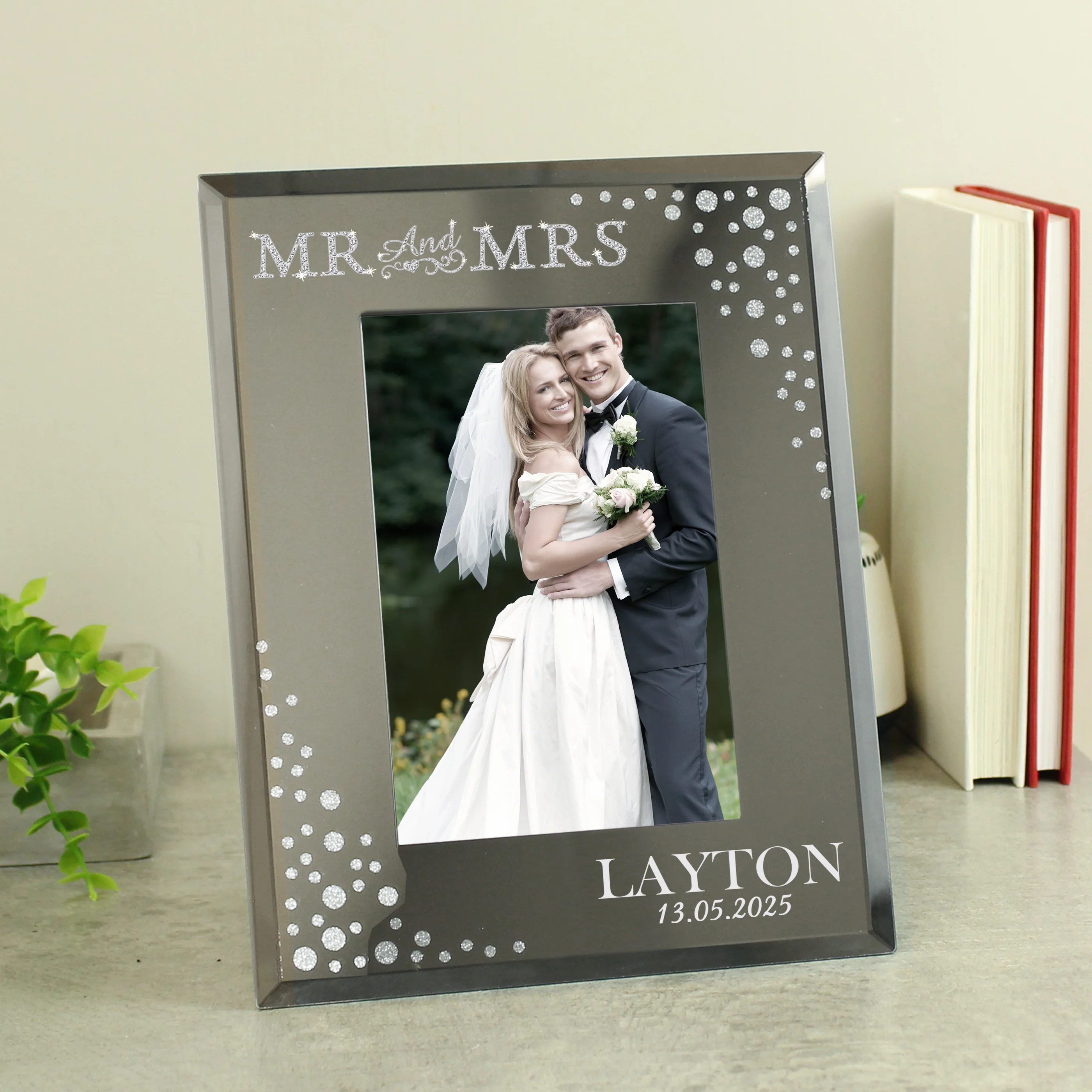 Personalised Mr and Mrs 6x4 Diamante Glass Photo Frame - Image 4