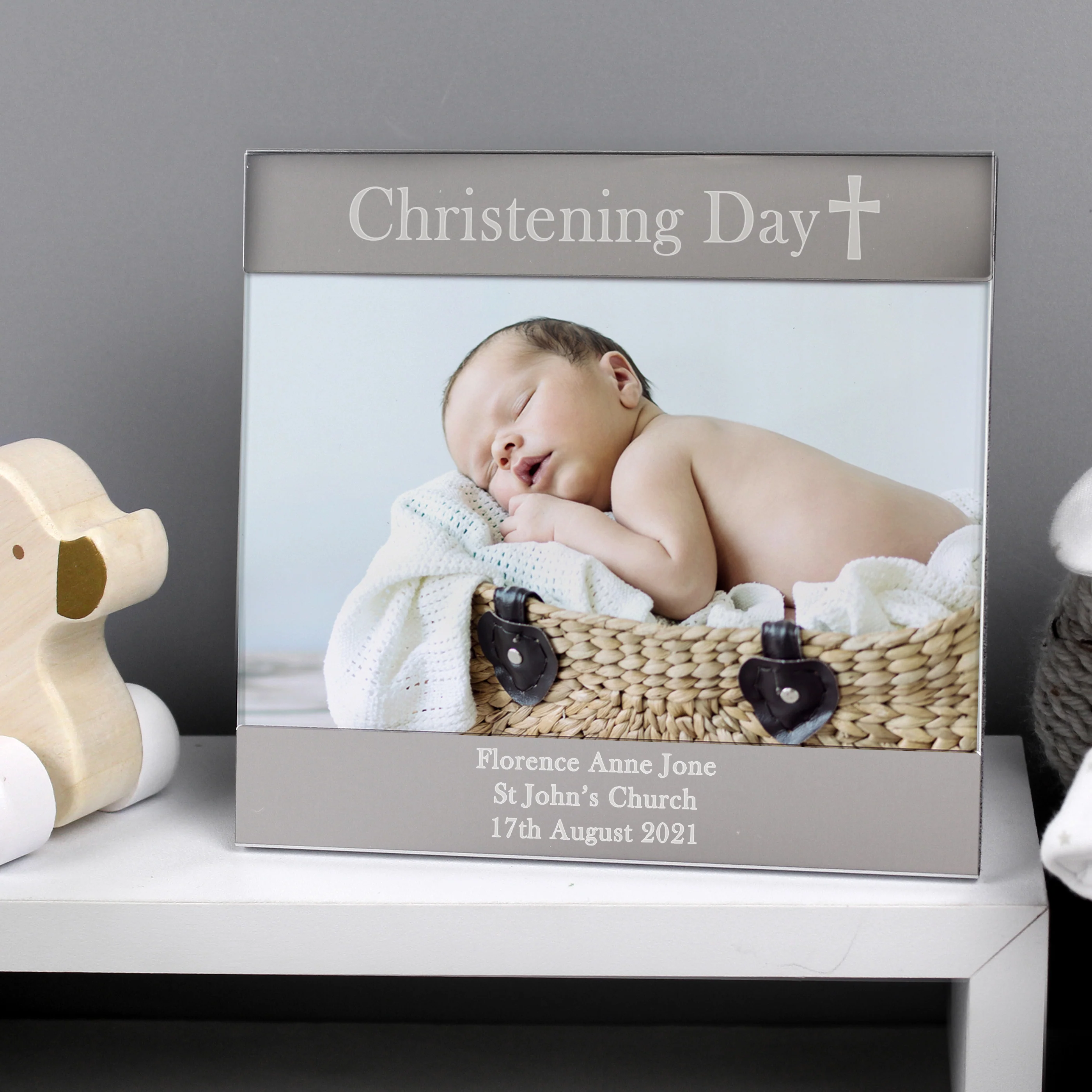 Personalised Religious Cross 6x4 Photo Frame - Image 4