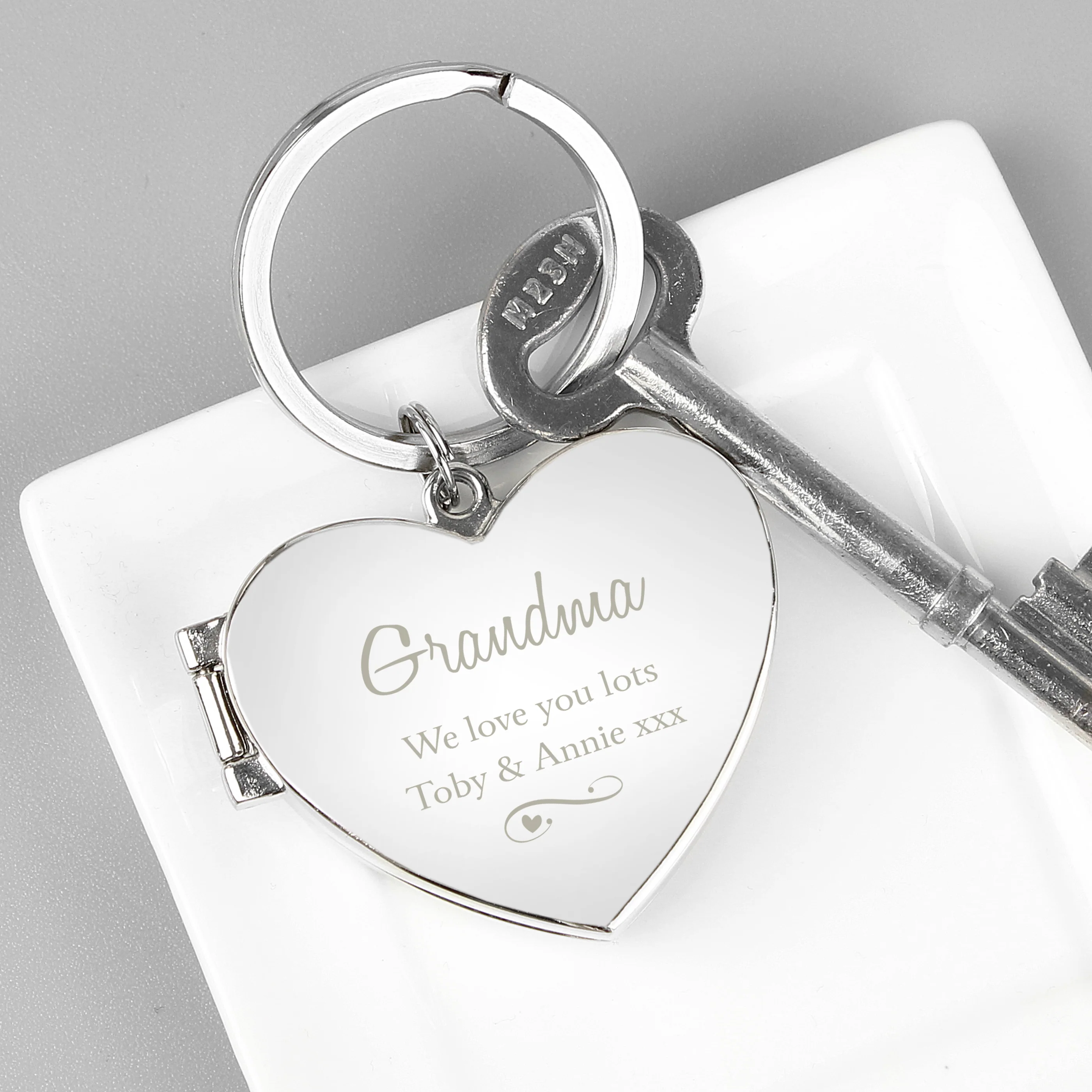 Personalised Swirl Heart Photoframe Keyring - Image 11