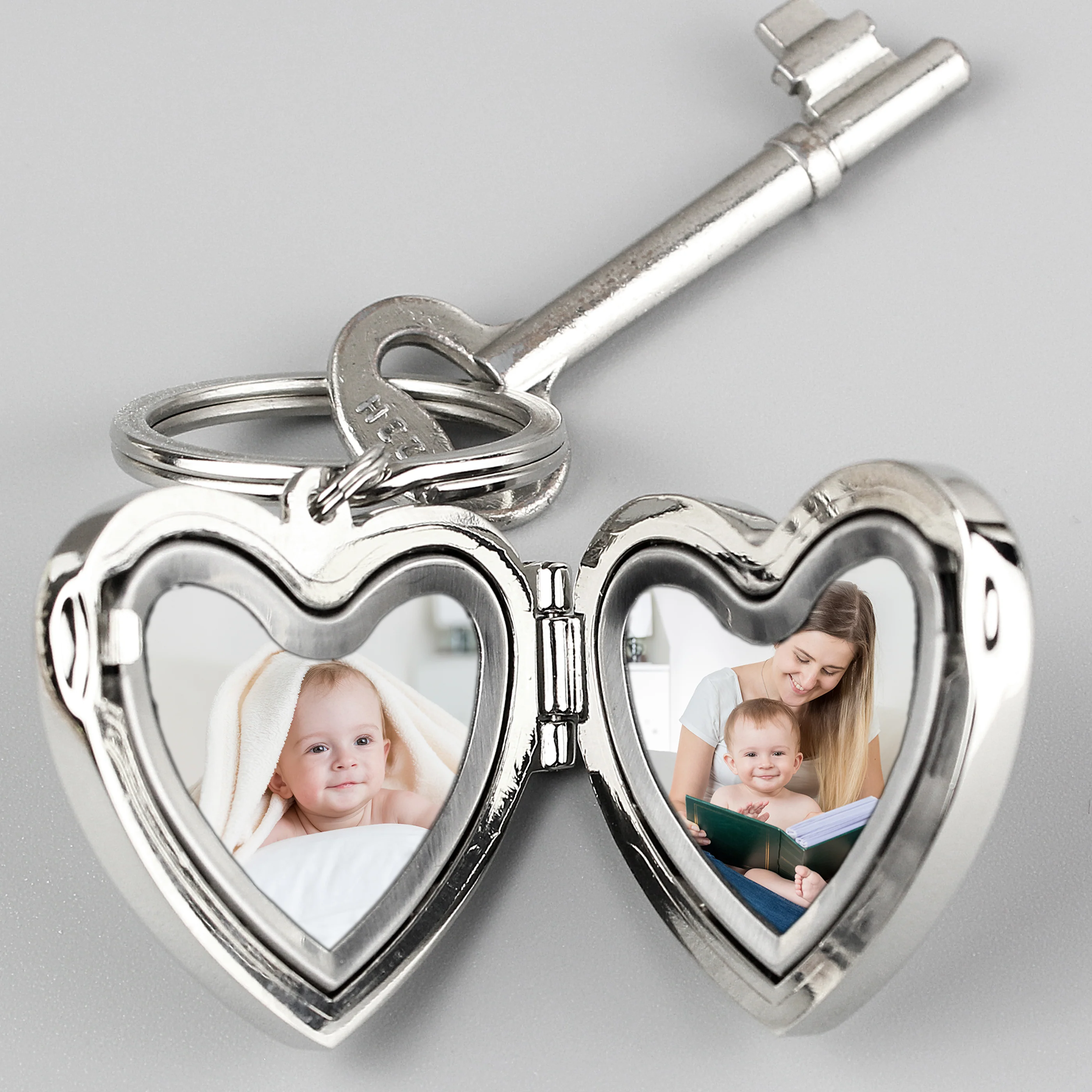 Personalised Swirl Heart Photoframe Keyring - Image 4