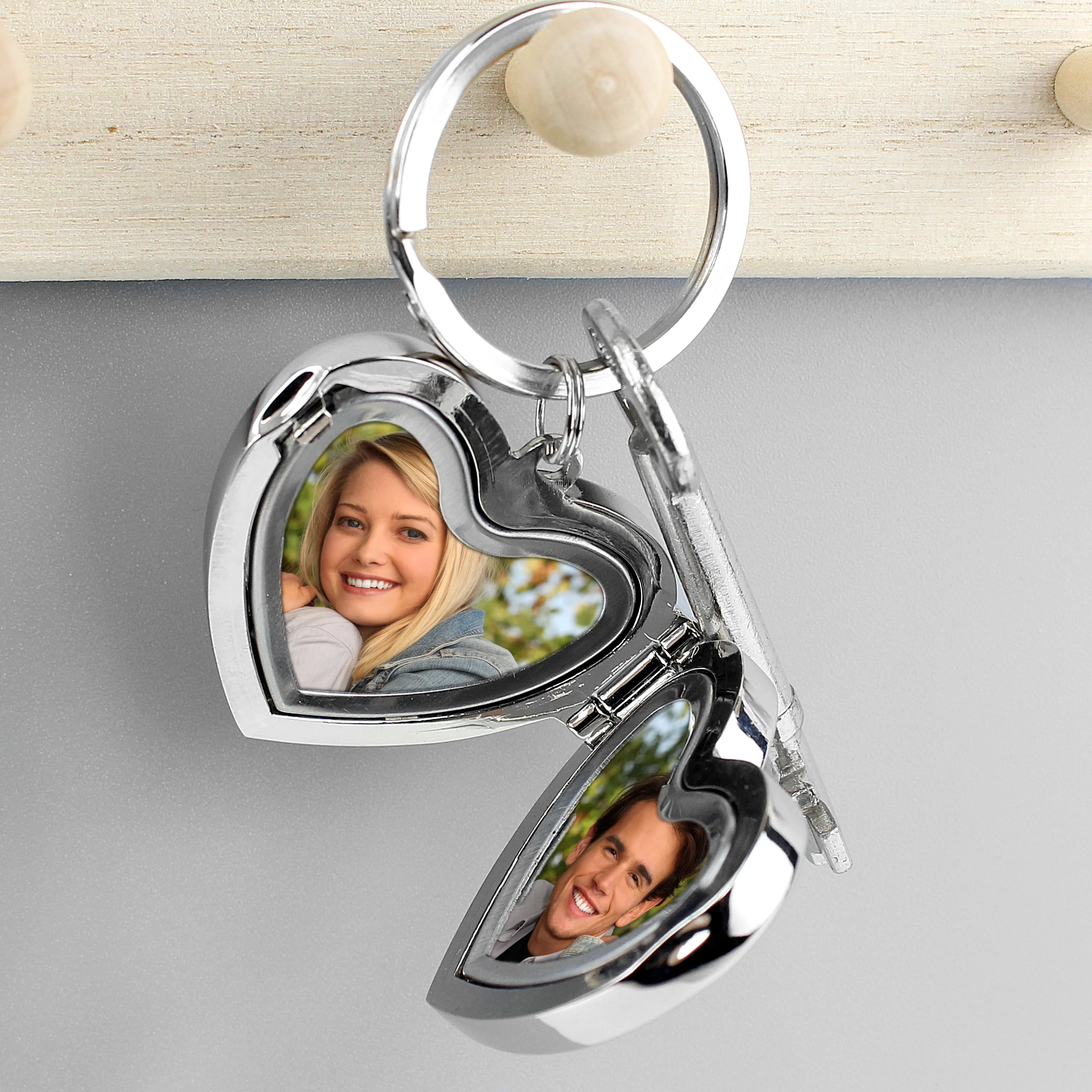 Personalised Swirl Heart Photoframe Keyring - Image 6