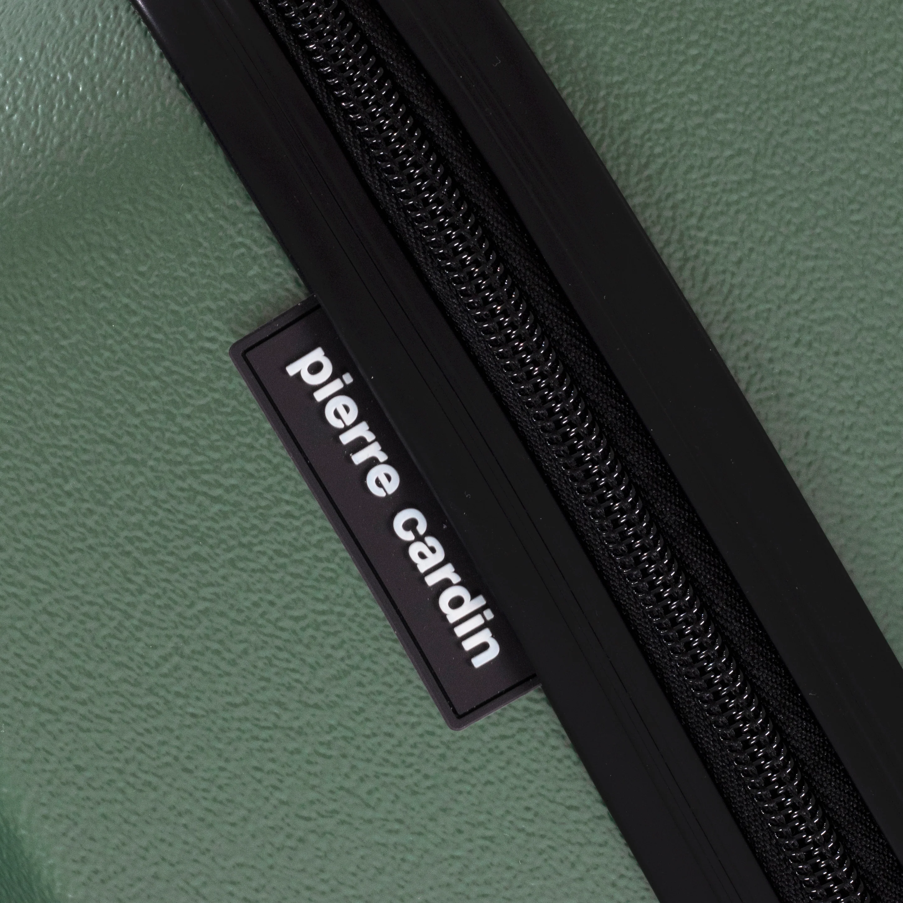 Pierre Cardin Hard Shell Lightweight 4 Wheel Durable Travel Suitcase. - Image 7