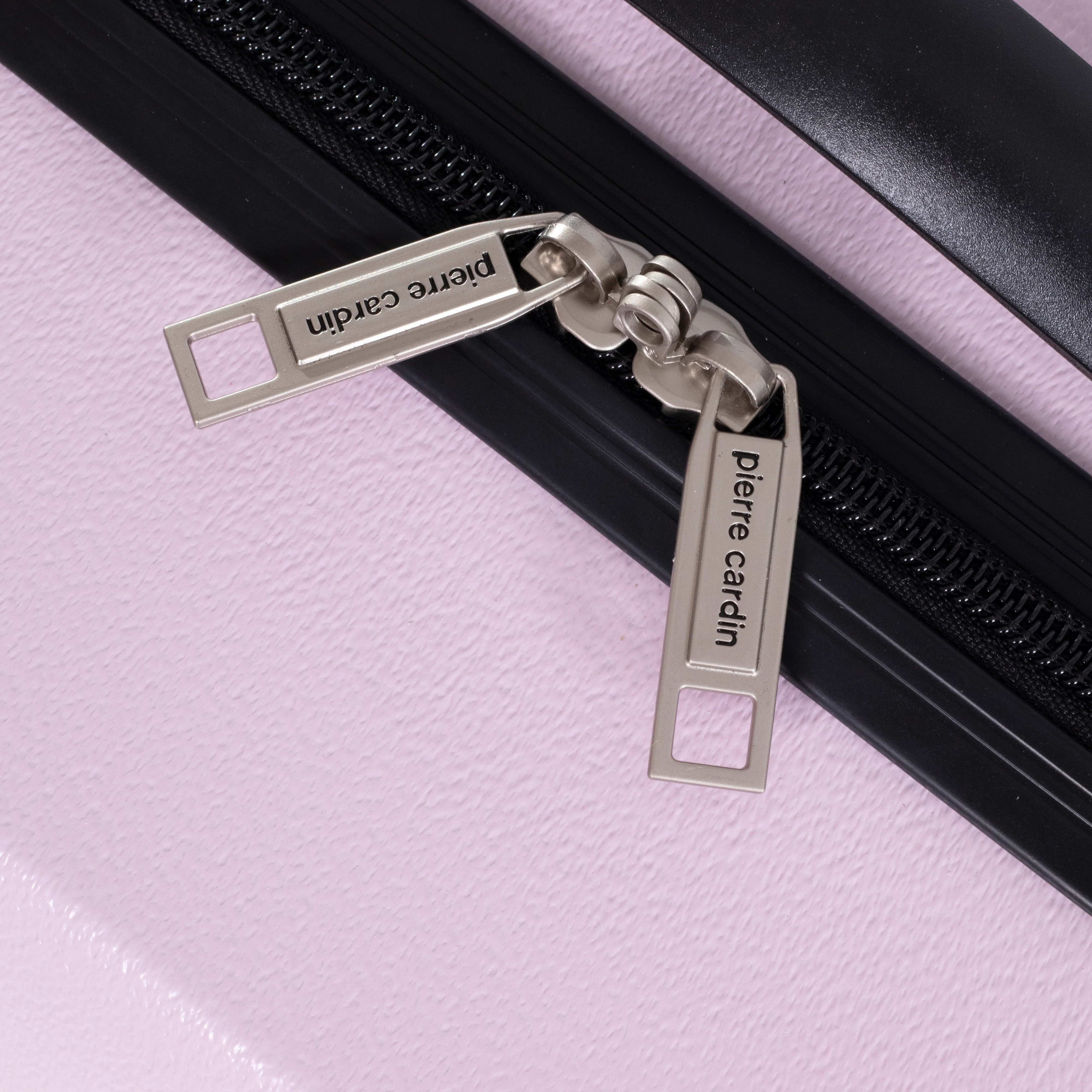 Pierre Cardin Hard Shell Lightweight 4 Wheel Durable Travel Suitcase. - Image 7