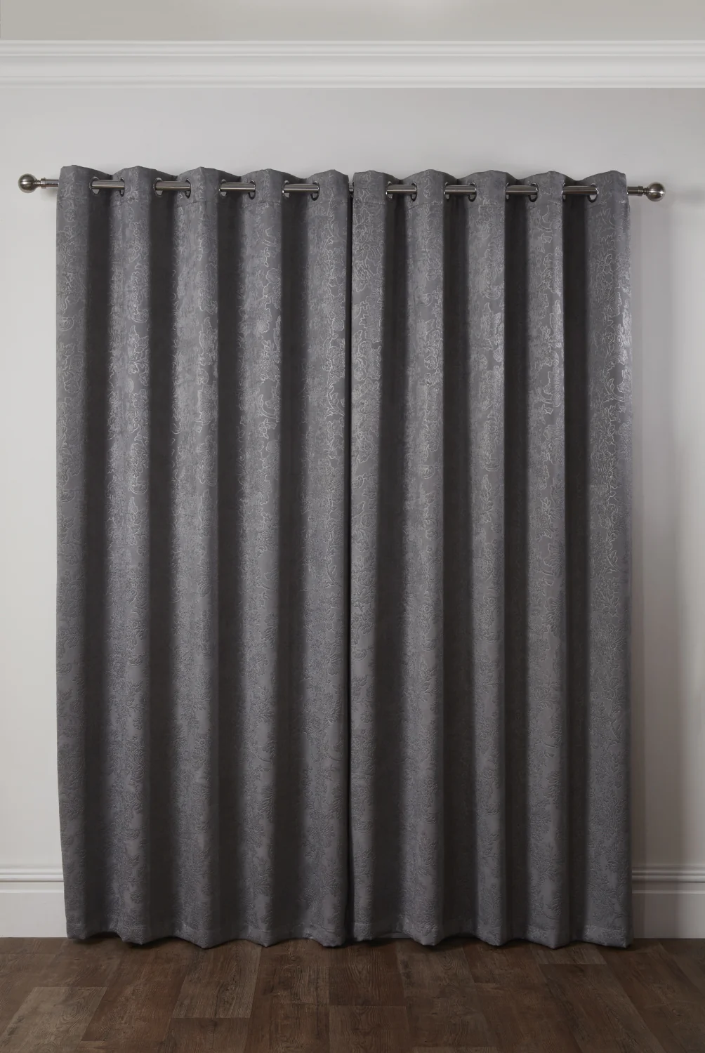 Regency - Elegant Woven Thermal Blackout Eyelet Curtains in Silver - Image 3