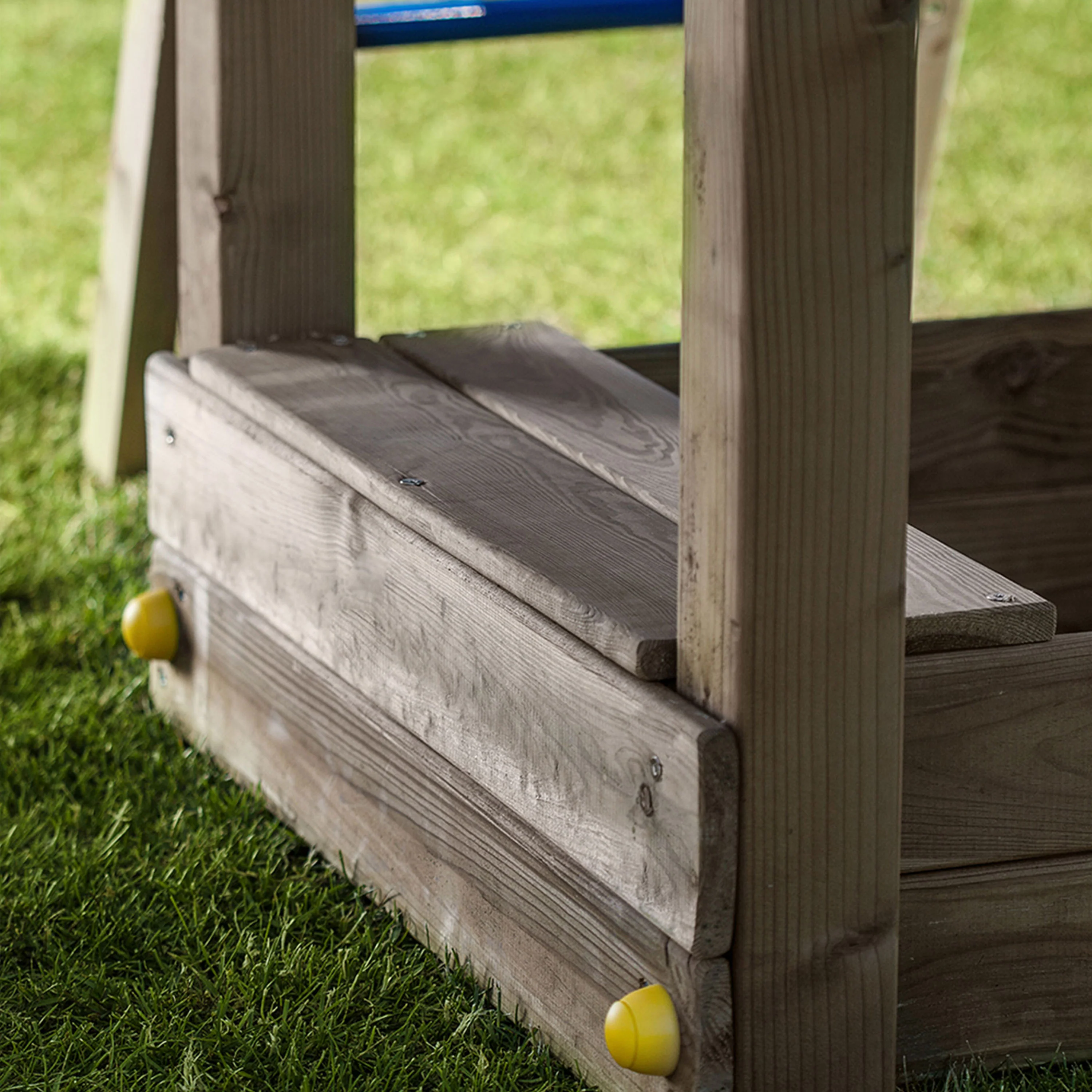 Rumble Ridge Rock Wall Playfort With Single Swing - Image 4