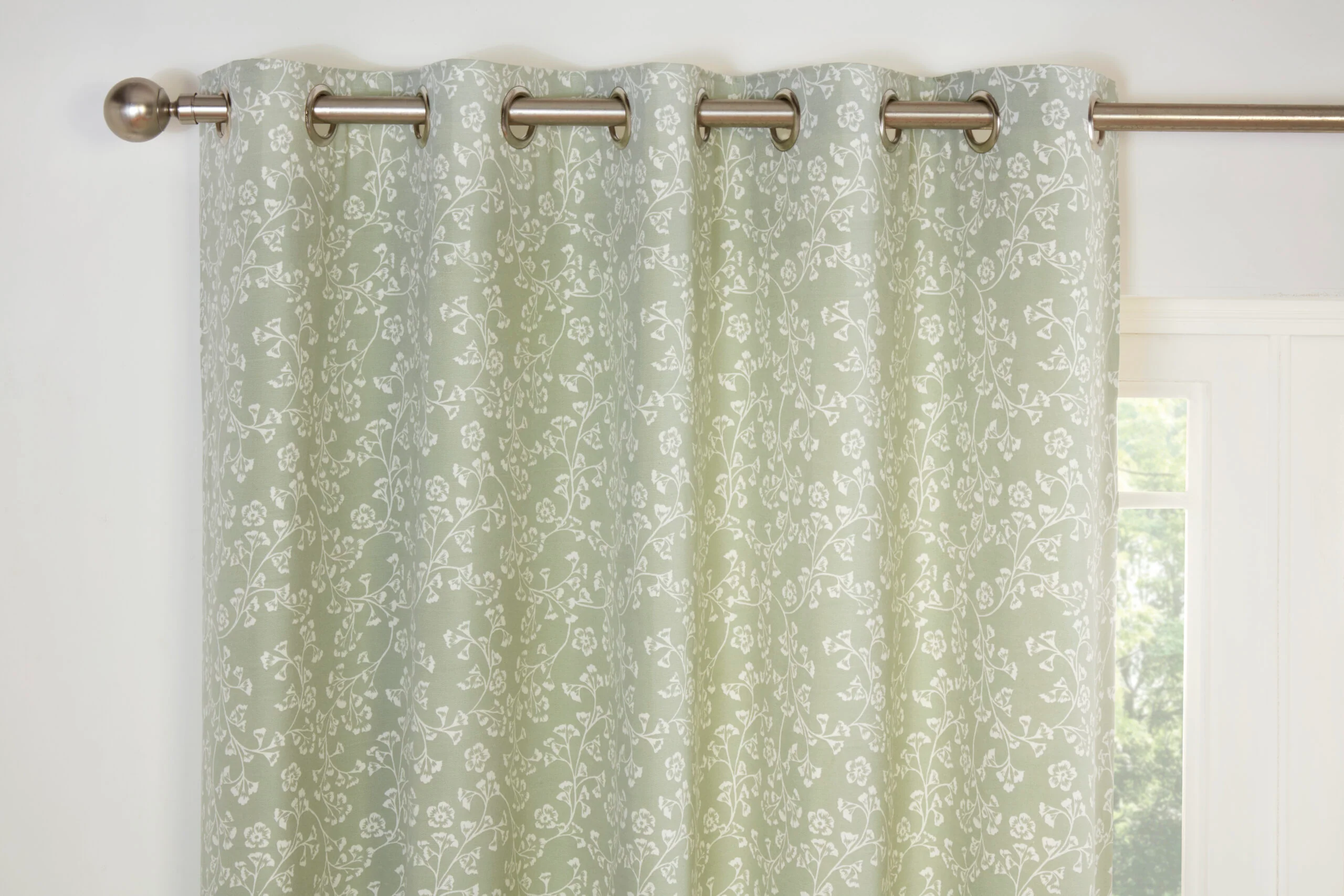 SADE GREEN EYELET CURTAINS - Image 2