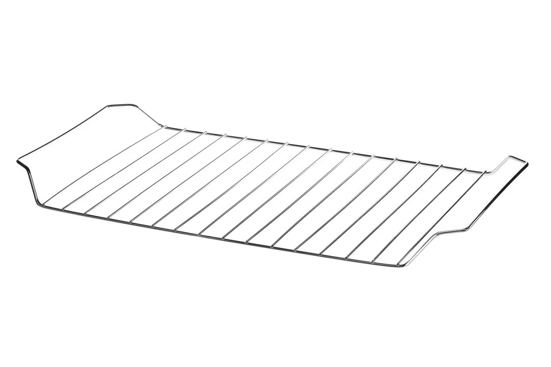 Set Of Three Roasting Trays With Wire Racks - Image 4