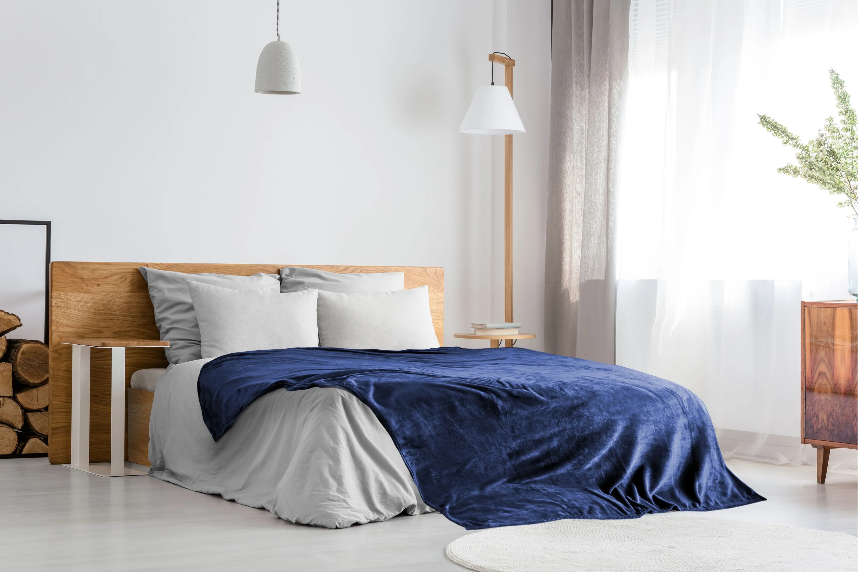 Snug Flannel Fleece Blanket ? Super Soft Throw in Navy - Image 6