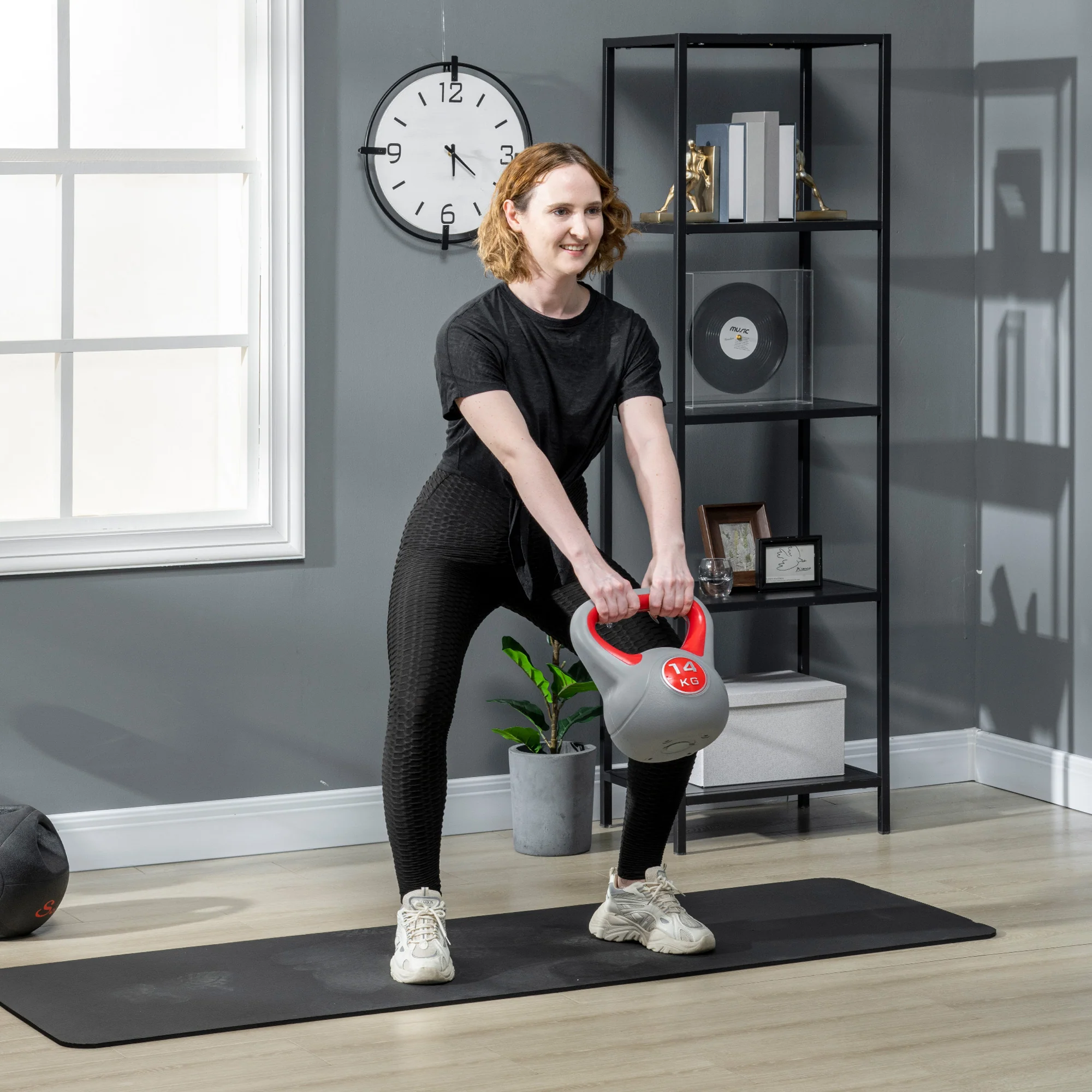 SPORTNOW 14kg Kettle Bell with Handle for Home Gym, Red and Grey - Image 7