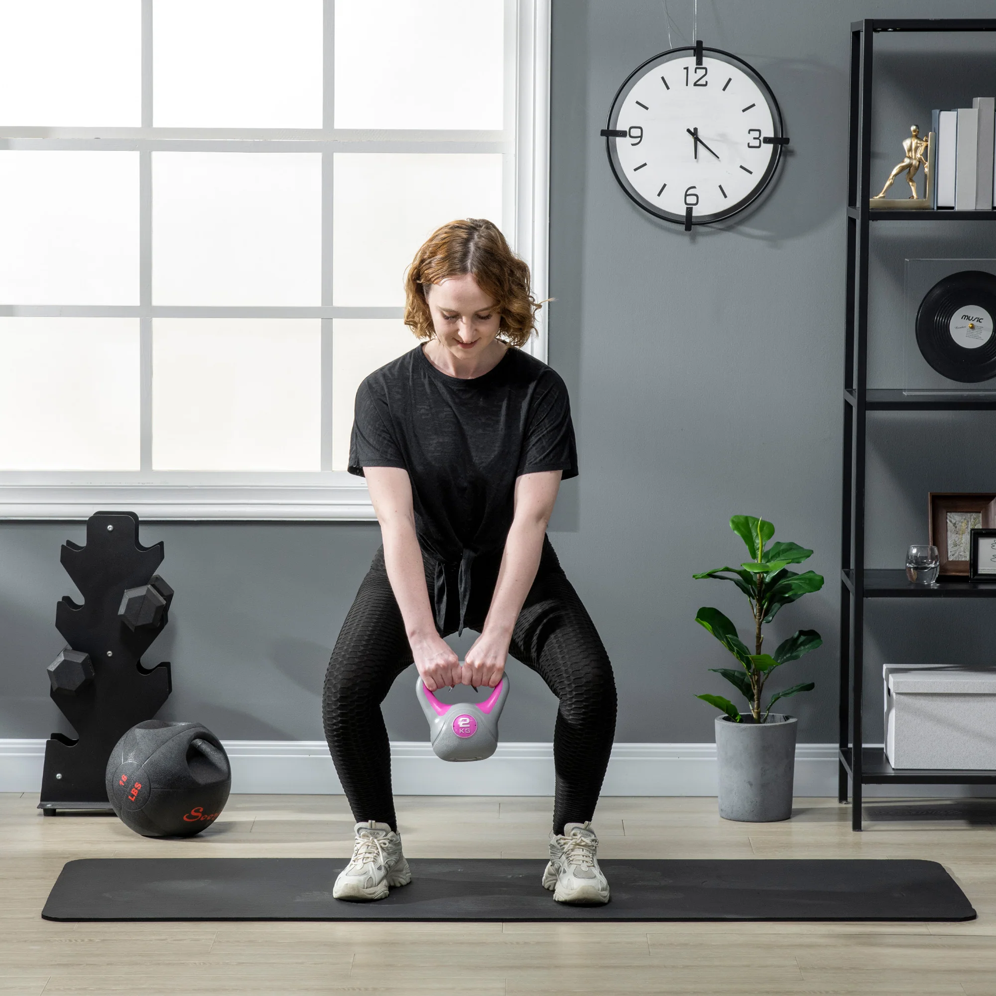 SPORTNOW 2kg Kettle Bell with Handle for Home Gym, Pink and Grey - Image 2