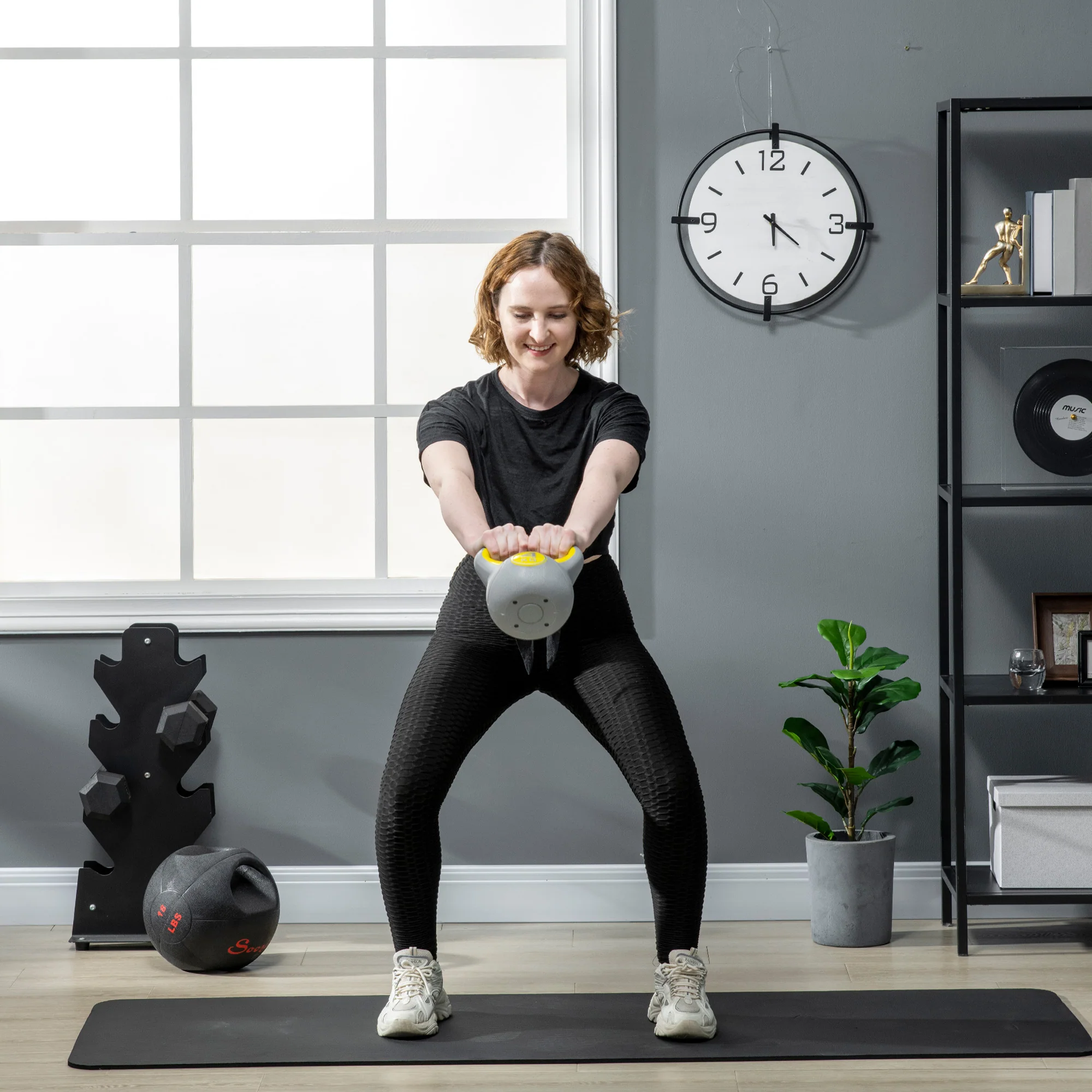 SPORTNOW 4kg Kettle Bell with Handle for Home Gym, Yellow and Grey - Image 2