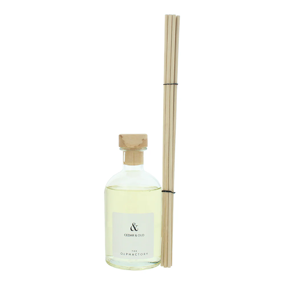 The Olphactory Cedar & Oud Reed Diffuser 250ml - Image 2