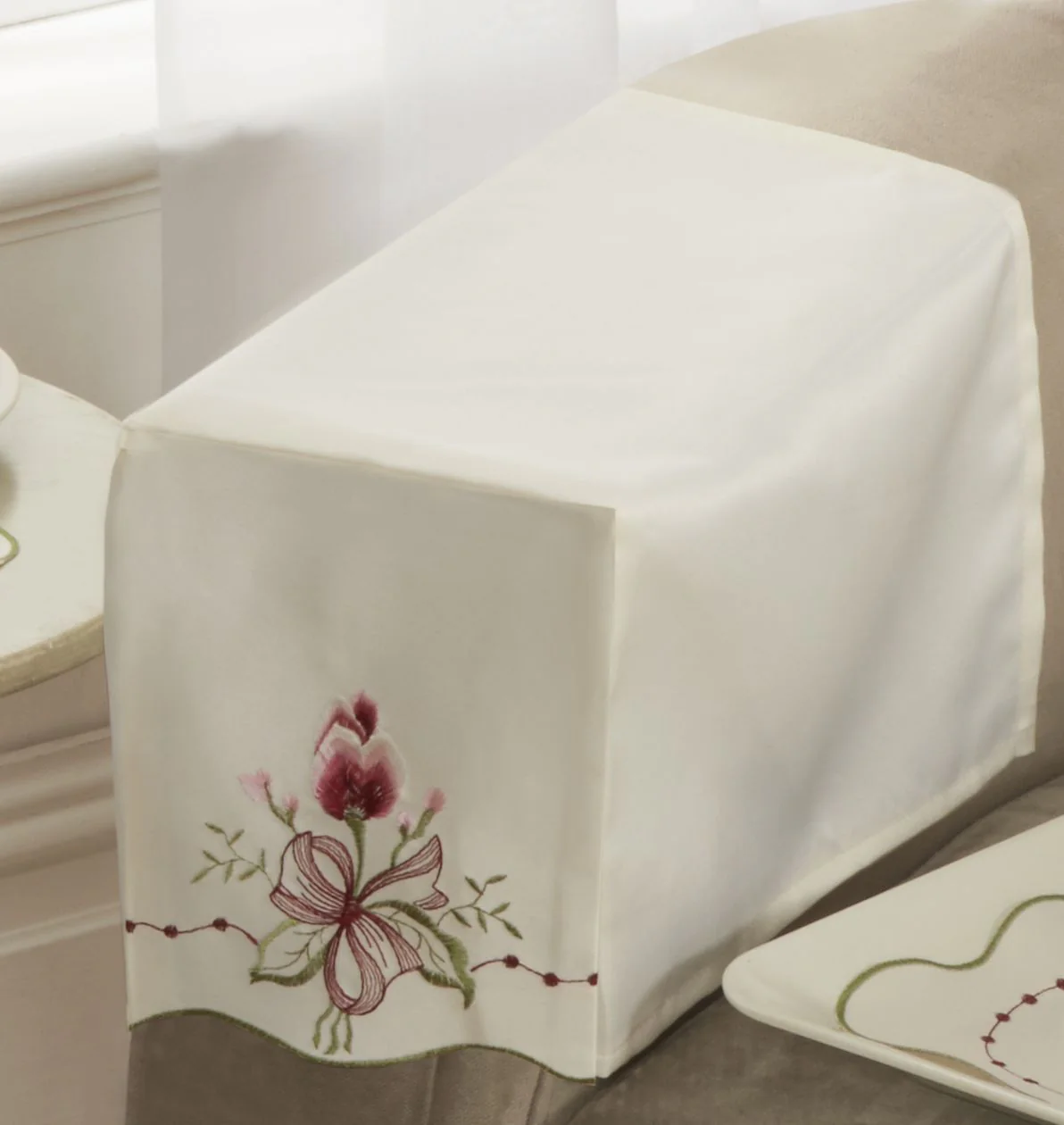 Tulip Embroidered Arm Caps in Cream - Image 3
