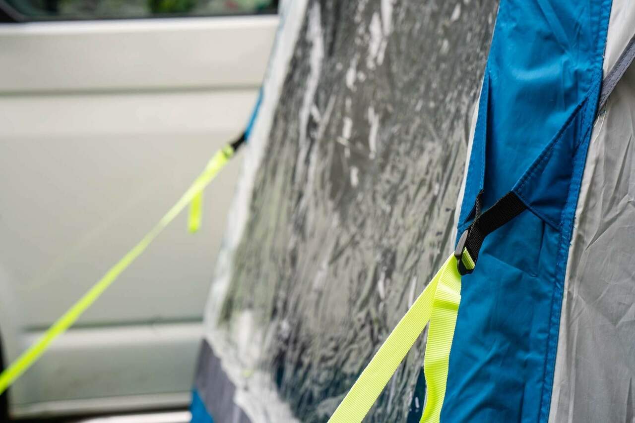 Uno Breeze® Inflatable Campervan Awning Blue - Image 2