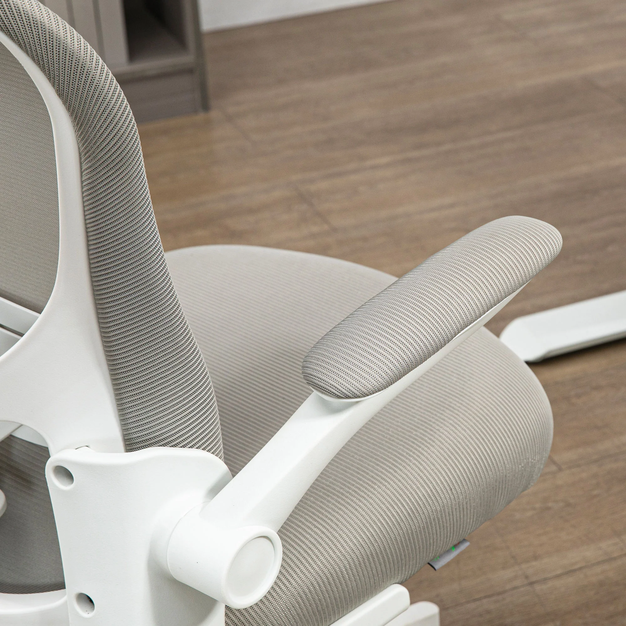 Vinsetto Mesh Office Chair With Headrest, 4D Lumbar Support, Flip-up Arm - Image 9