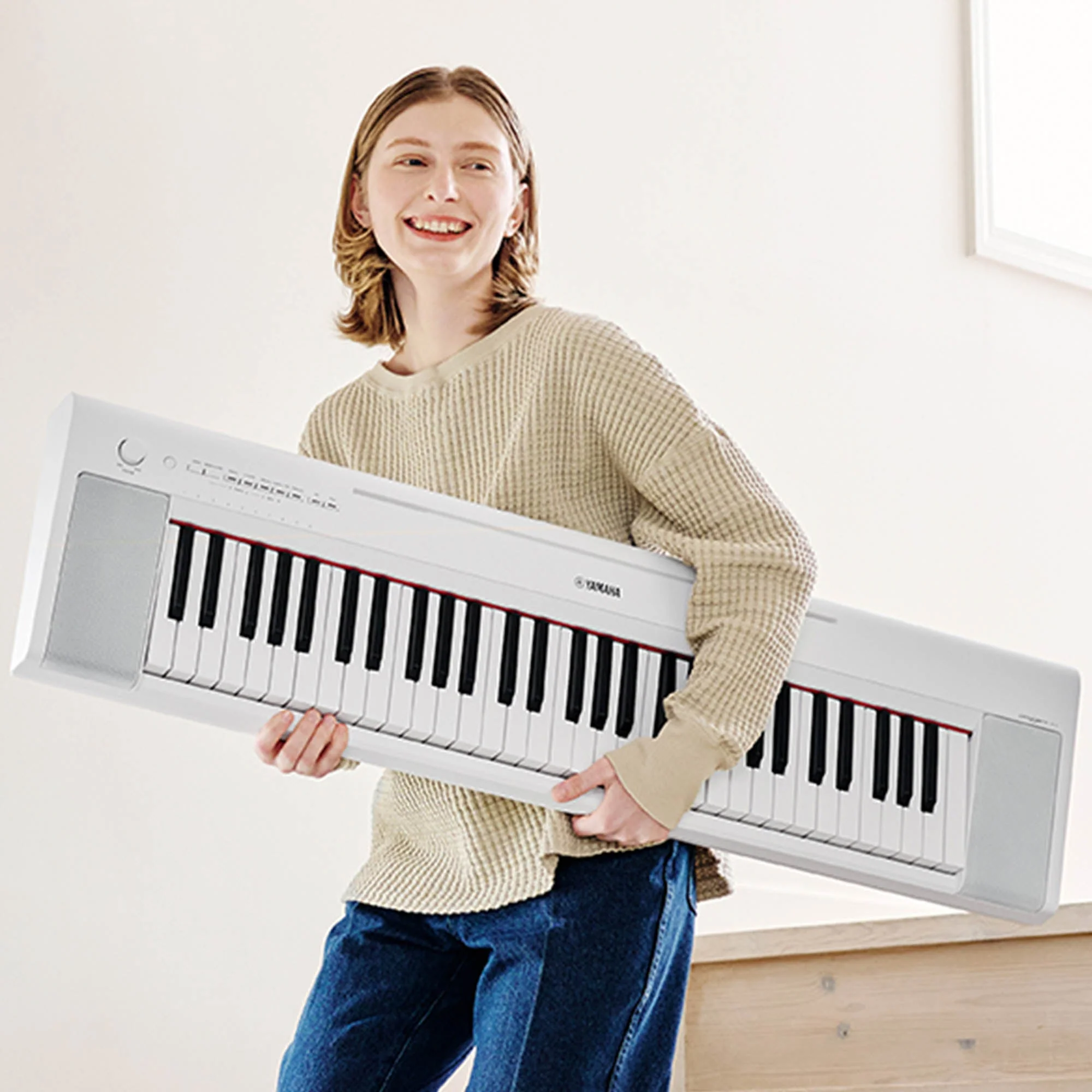 Yamaha NP15 Portable Keyboard - White - Image 5